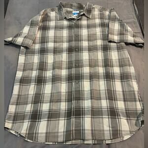 Columbia Men’s Button Down Short Sleeve